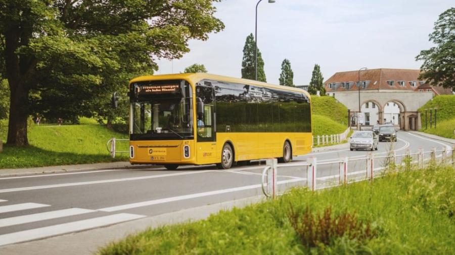 Bus