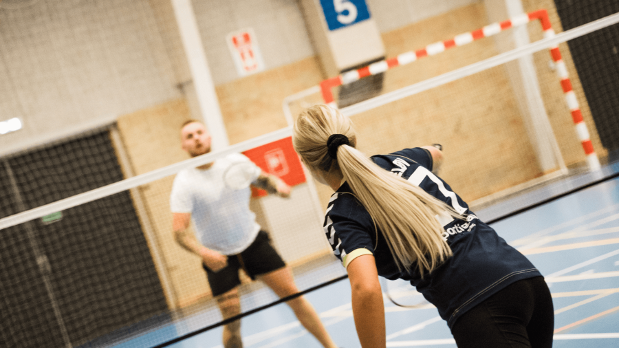 Badminton